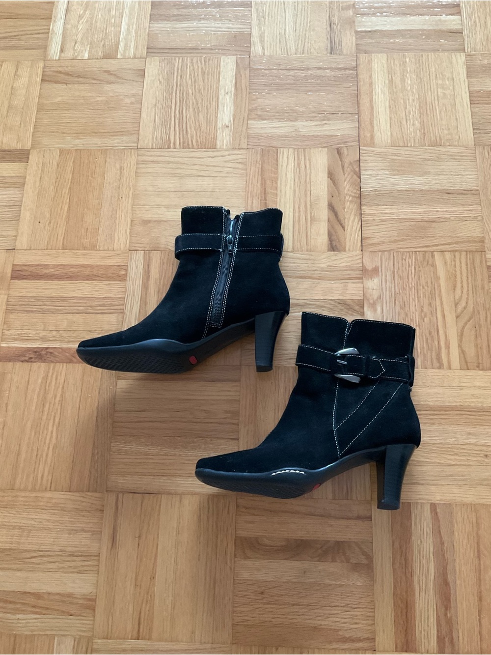 Aerosoles Cinchronize Black Suede (?) Ankle Boots with Buckle - 6.5M